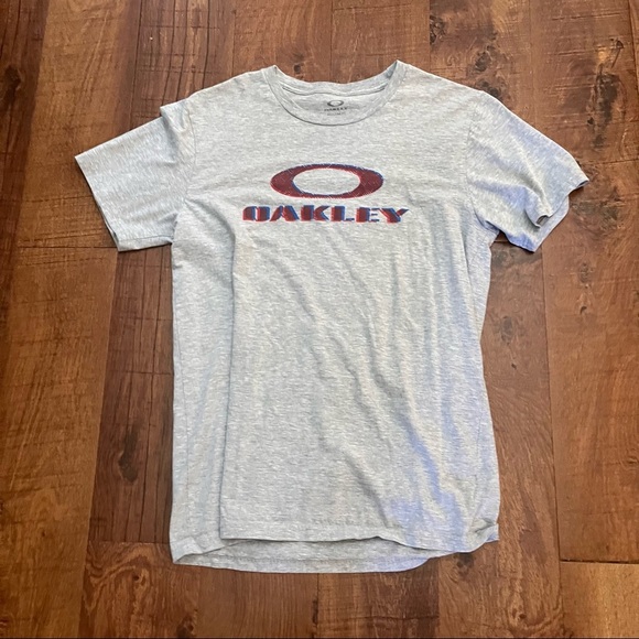 Oakley Mens SS short sleeve T-shirt Sz medium gray blue red regular fit - Picture 2 of 4